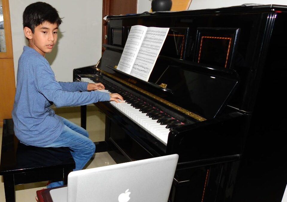 Online Piano/Keyboard classes India